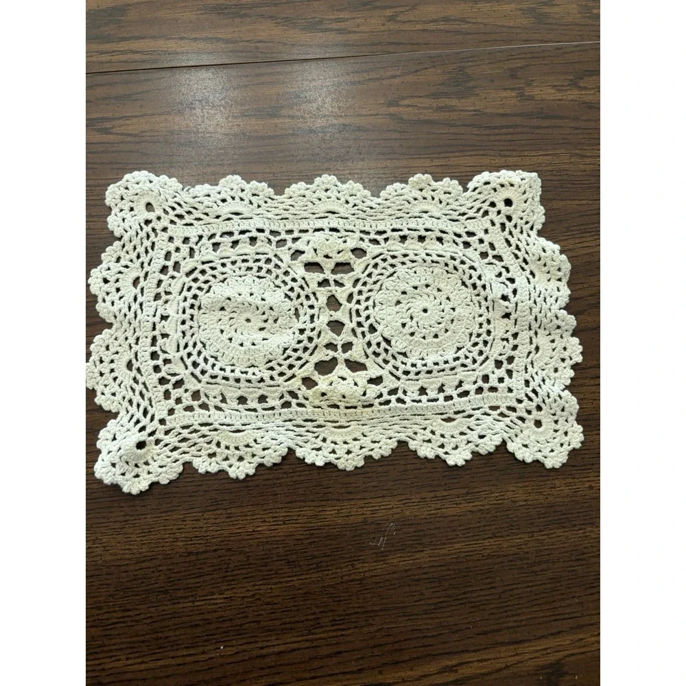 Vintage Hand Crochet rectangular Doily‎ Cotton Ivory Lace Table Topper